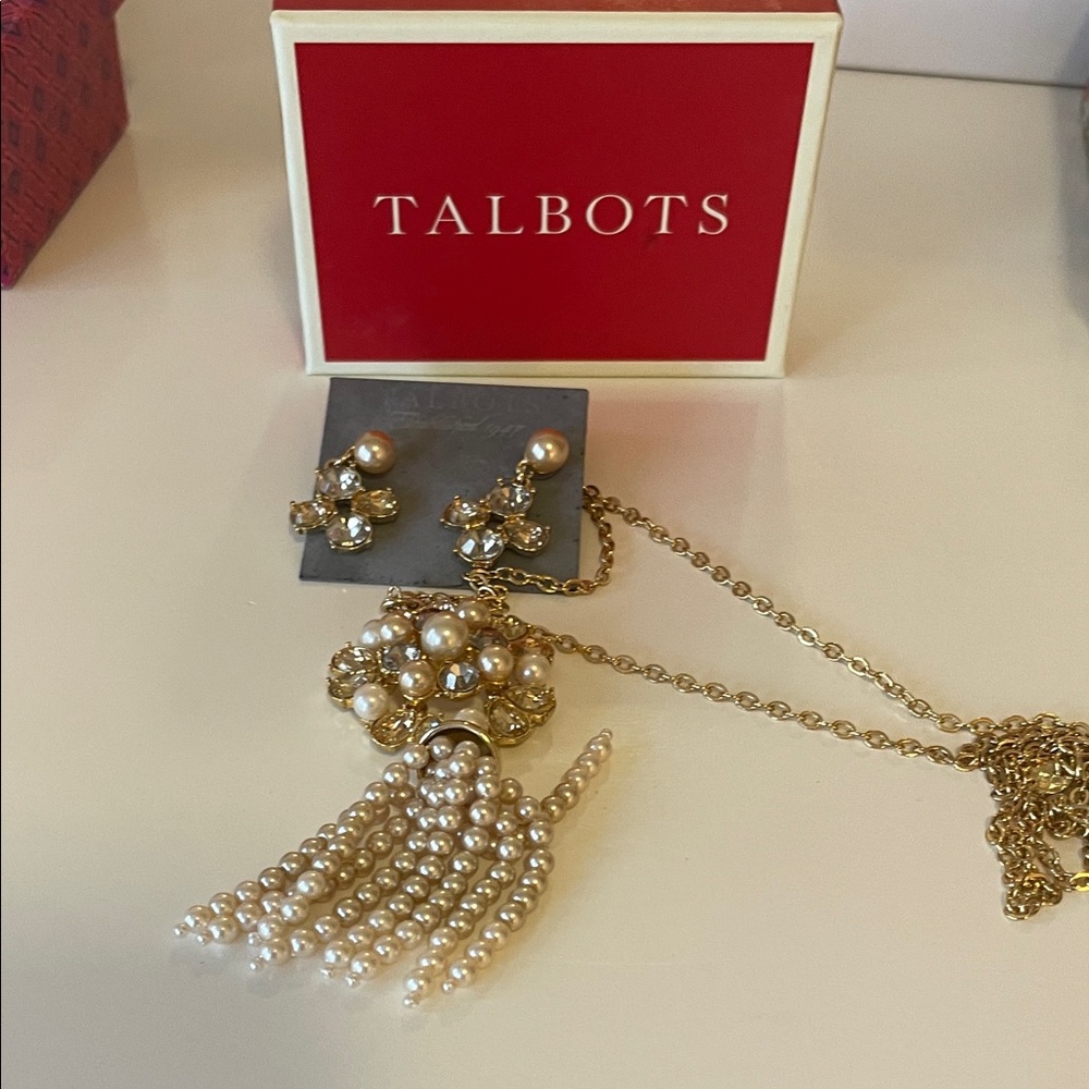 Talbots Gold and Pearl Tassel Necklace with Earrings